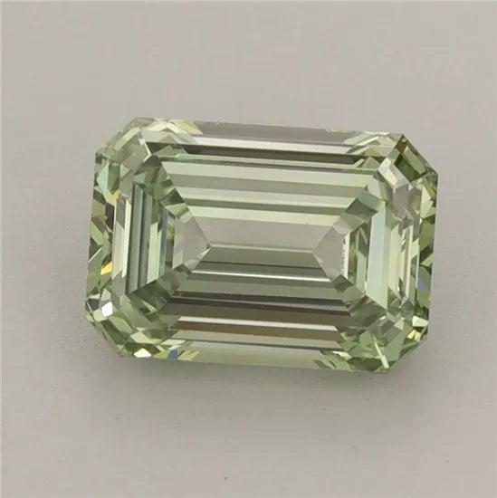 1.73ct Emerald Lab Grown Diamond (Colour Fancy Vivid Green, Clarity VVS2, IGI Certified)
