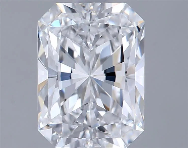 1.74ct Radiant Lab Grown Diamond (Colour D, Clarity VVS2, IGI Certified)