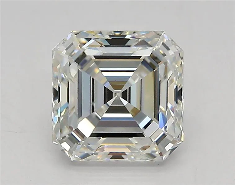 1.84ct Square emerald Lab Grown Diamond (Colour F, Clarity VVS2, IGI Certified)