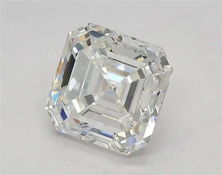 1.86ct Square emerald Lab Grown Diamond (Colour F, Clarity VVS1, IGI Certified)