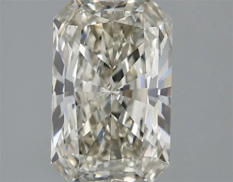 1.89ct Radiant Lab Grown Diamond (Colour I, Clarity VVS2, IGI Certified)