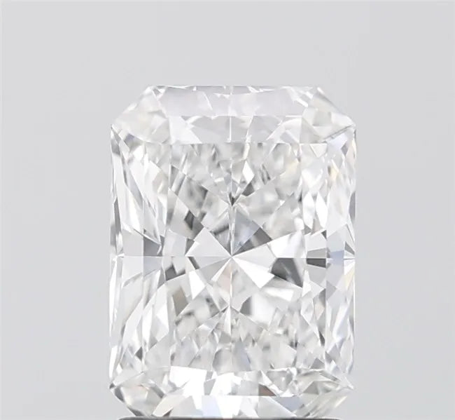 1.91ct Radiant Lab Grown Diamond (Colour E, Clarity VVS2, IGI Certified)