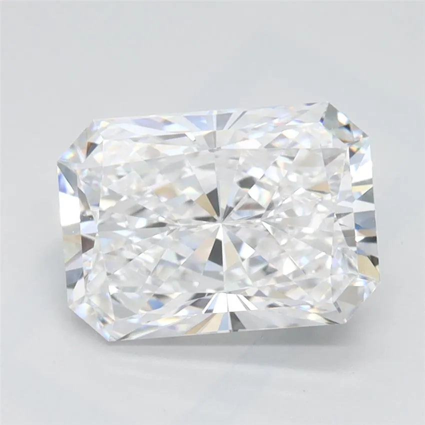 1.96ct Radiant Lab Grown Diamond (Colour D, Clarity VVS1, IGI Certified)