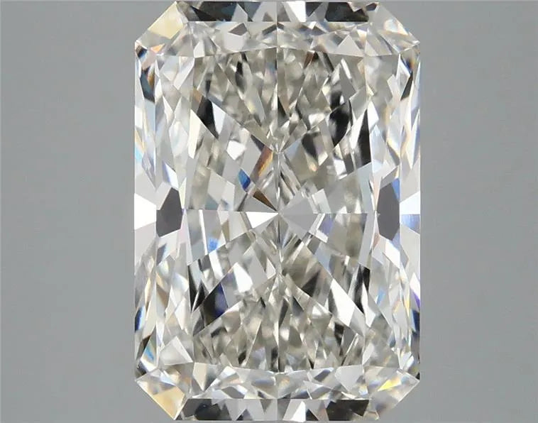 3.08ct Radiant Lab Grown Diamond (Colour H, Clarity VVS2, IGI Certified)