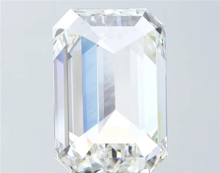 11.54ct Emerald Lab Grown Diamond (Colour G, Clarity VVS2, IGI Certified)