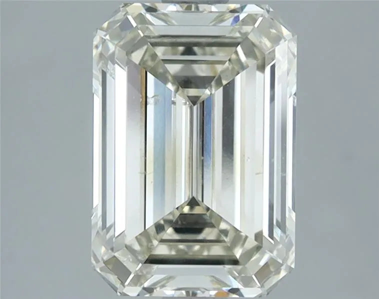 3.03ct Emerald Natural Diamond (Colour L, Clarity SI1, Cut VG, IGI Certified)