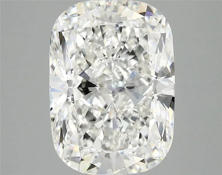 4.01ct Cushion modified Lab Grown Diamond (Colour F, Clarity VVS2, IGI Certified)