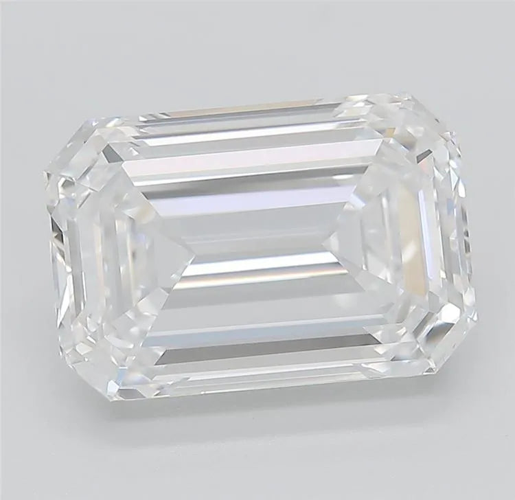 14.05ct Emerald Lab Grown Diamond (Colour F, Clarity VVS1, IGI Certified)