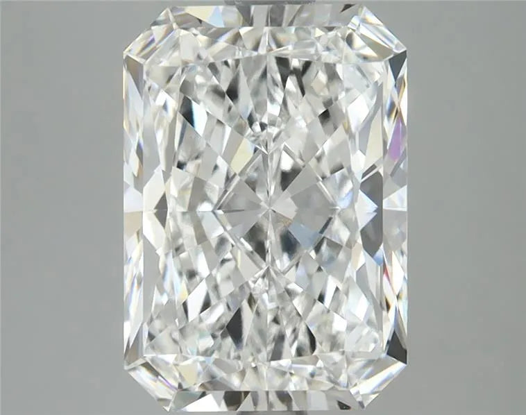 4.10ct Radiant Lab Grown Diamond (Colour E, Clarity VVS2, IGI Certified)