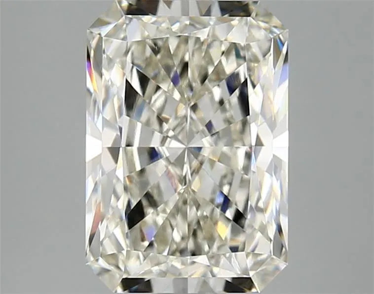 2.91ct Radiant Lab Grown Diamond (Colour H, Clarity VVS2, IGI Certified)