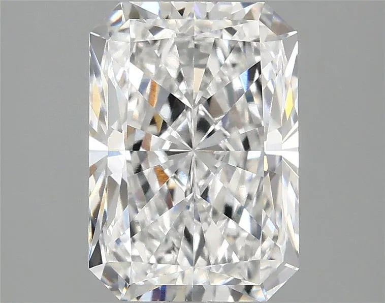 1.96ct Radiant Lab Grown Diamond (Colour E, Clarity VVS2, IGI Certified)