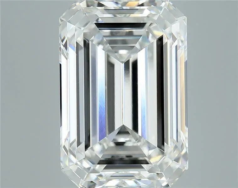 15.13ct Emerald Lab Grown Diamond (Colour F, Clarity VVS2, IGI Certified)