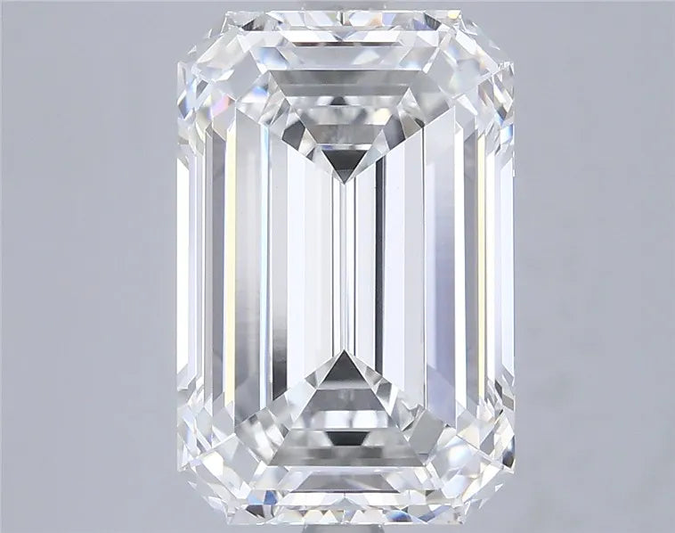 4.86ct Emerald Lab Grown Diamond (Colour E, Clarity VVS2, IGI Certified)