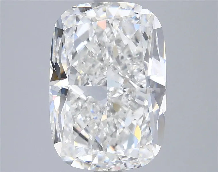 4.00ct Cushion modified Lab Grown Diamond (Colour E, Clarity VVS2, IGI Certified)