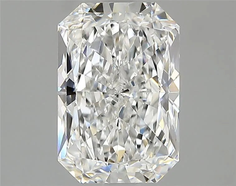 2.14ct Radiant Lab Grown Diamond (Colour E, Clarity VVS2, IGI Certified)