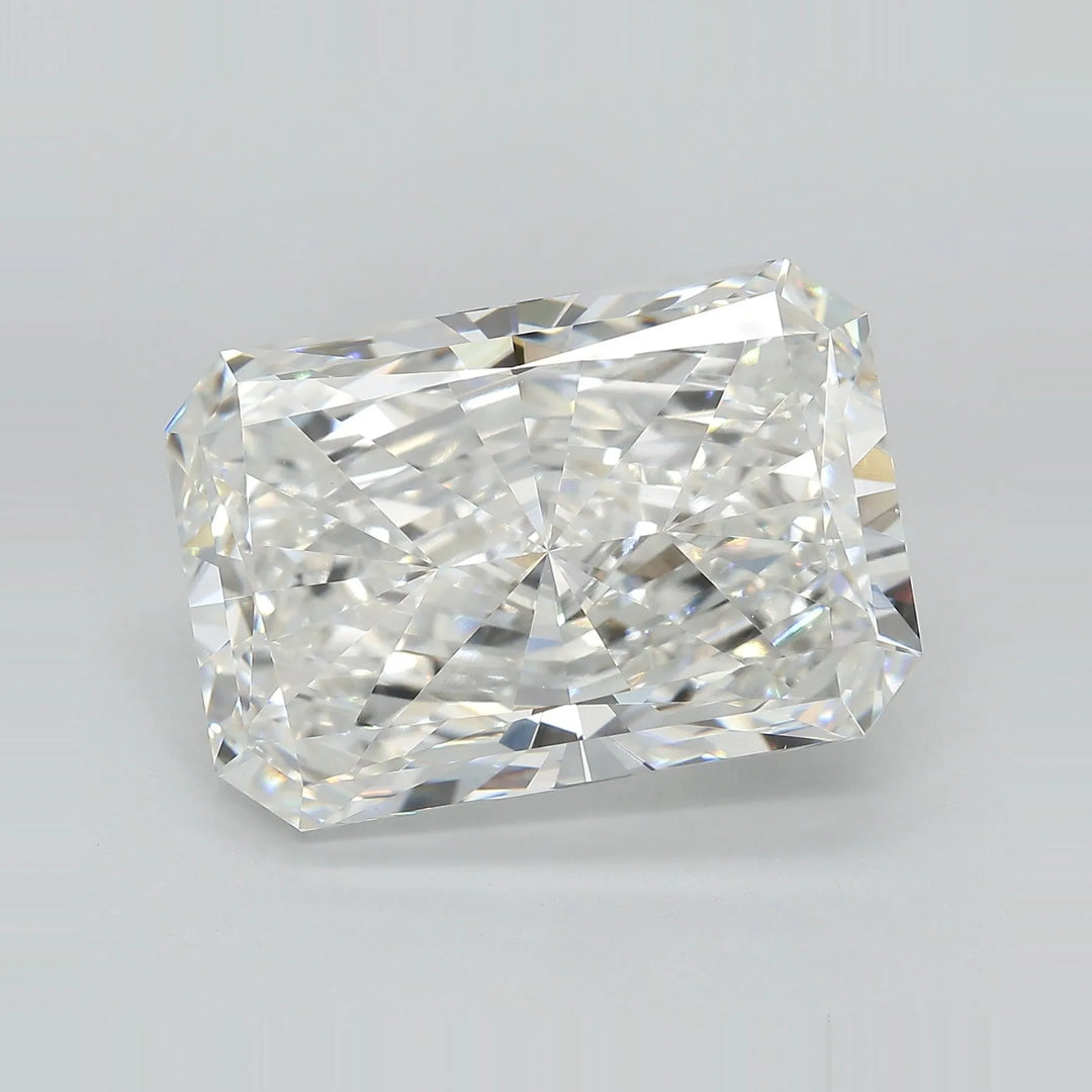 16.40ct Radiant Lab Grown Diamond (Colour F, Clarity VVS2, IGI Certified)