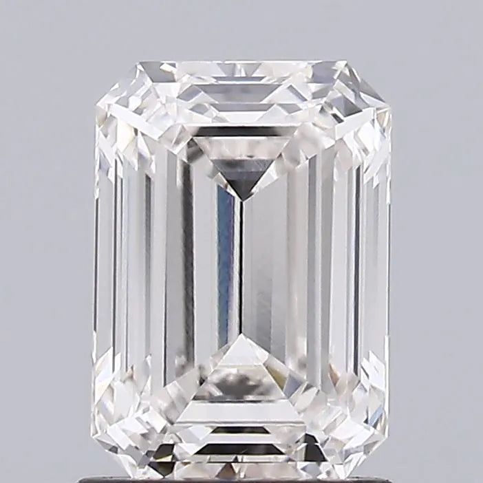 1.60ct Emerald Lab Grown Diamond (Colour Fancy Vivid Blue, Clarity VVS1, IGI Certified)