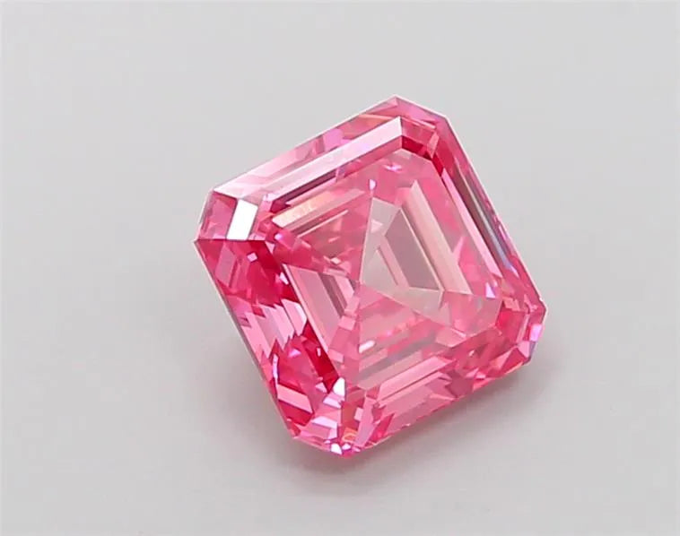 1.55ct Square emerald Lab Grown Diamond (Colour Fancy Vivid Pink, Clarity VS1, IGI Certified)