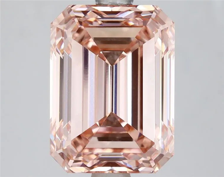 4.08ct Emerald Lab Grown Diamond (Colour Fancy Intense Pink, Clarity VVS2, IGI Certified)