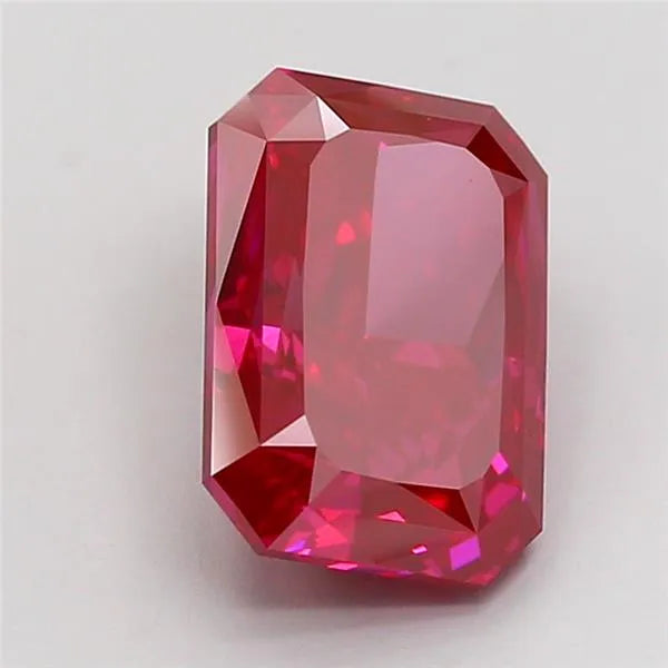 3.07ct Radiant Lab Grown Diamond (Colour Fancy Vivid Red, Clarity VVS2, Uncertified)