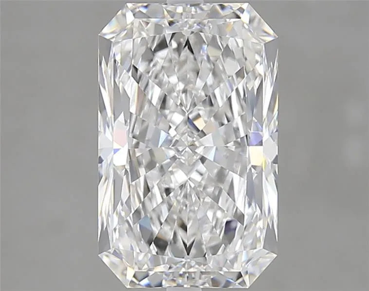3.03ct Radiant Lab Grown Diamond (Colour E, Clarity IF, IGI Certified)