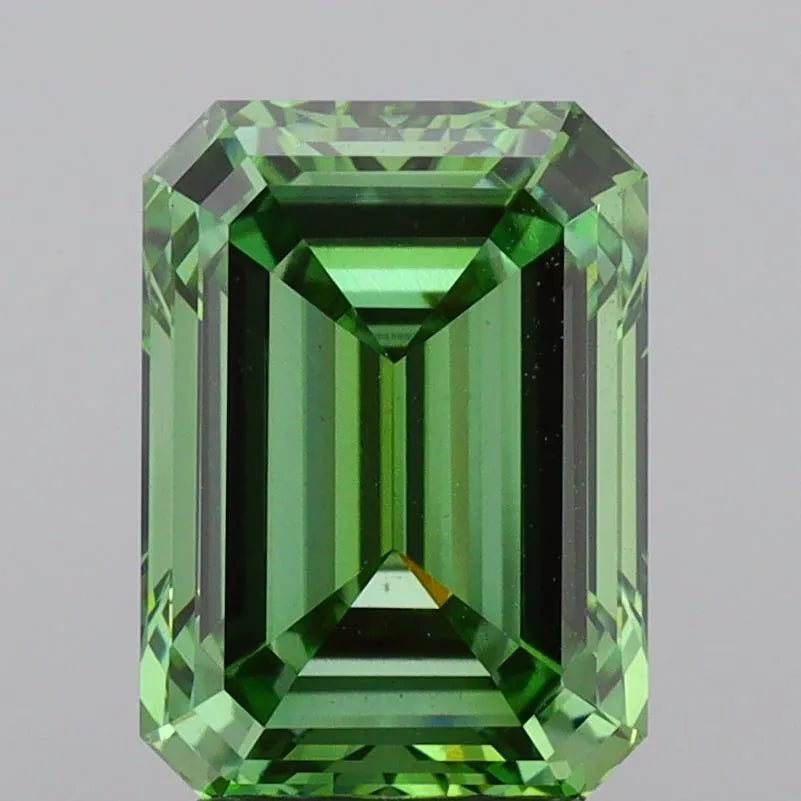 3.11ct Emerald Lab Grown Diamond (Colour Fancy Vivid Green, Clarity VS1, IGI Certified)