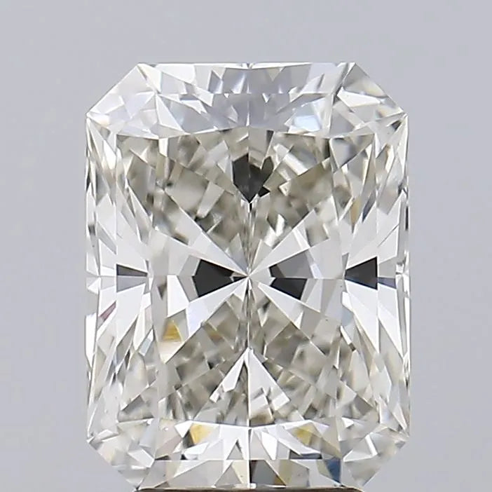 3.52ct Radiant Lab Grown Diamond (Colour I, Clarity VVS2, IGI Certified)