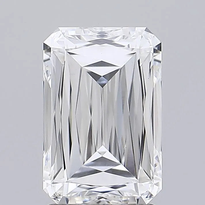 2.72ct Radiant Lab Grown Diamond (Colour E, Clarity VVS2, IGI Certified)
