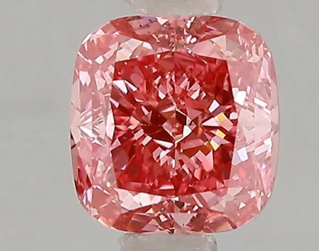 1.01ct Cushion modified Lab Grown Diamond (Colour Fancy Vivid Pink, Clarity VS2, IGI Certified)