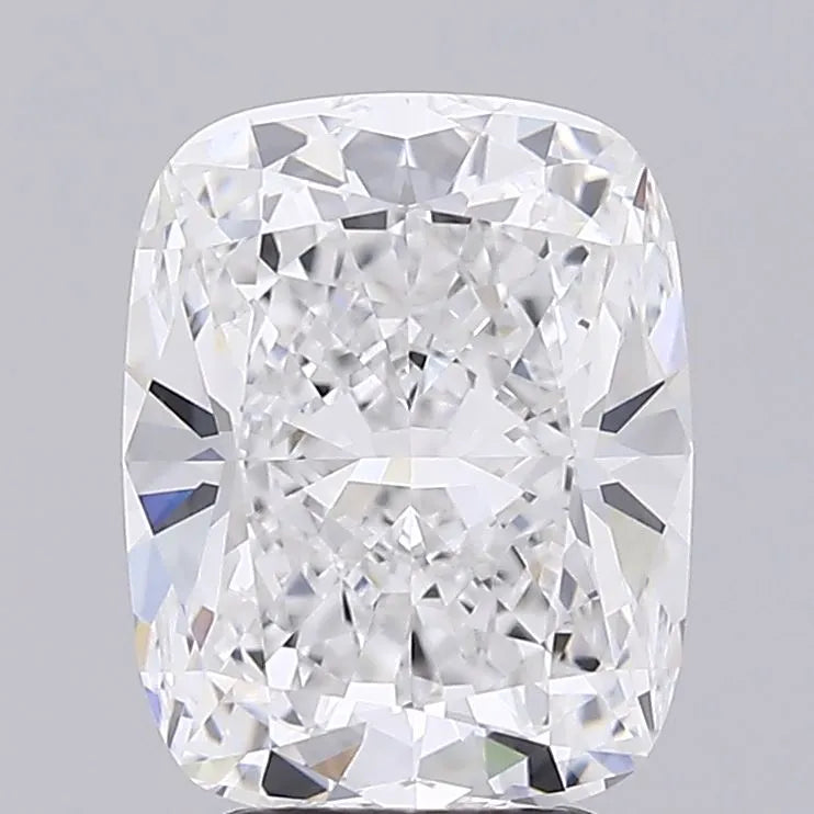 4.04ct Cushion brilliant Lab Grown Diamond (Colour E, Clarity VVS1, IGI Certified)
