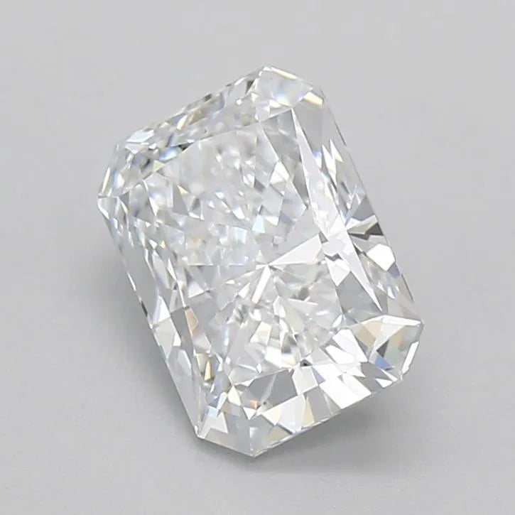 2.00ct Radiant Lab Grown Diamond (Colour D, Clarity VVS1, IGI Certified)