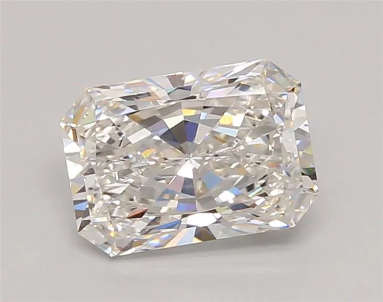 2.00ct Radiant Lab Grown Diamond (Colour E, Clarity VVS1, IGI Certified)