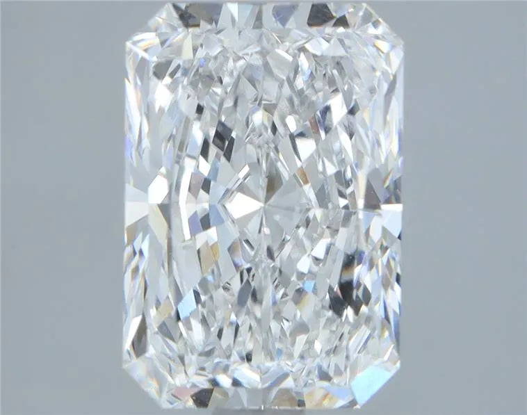 2.00ct Radiant Lab Grown Diamond (Colour E, Clarity VVS2, IGI Certified)