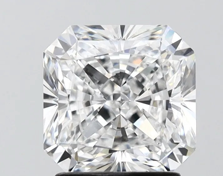 2.00ct Square radiant Lab Grown Diamond (Colour D, Clarity VVS2, IGI Certified)