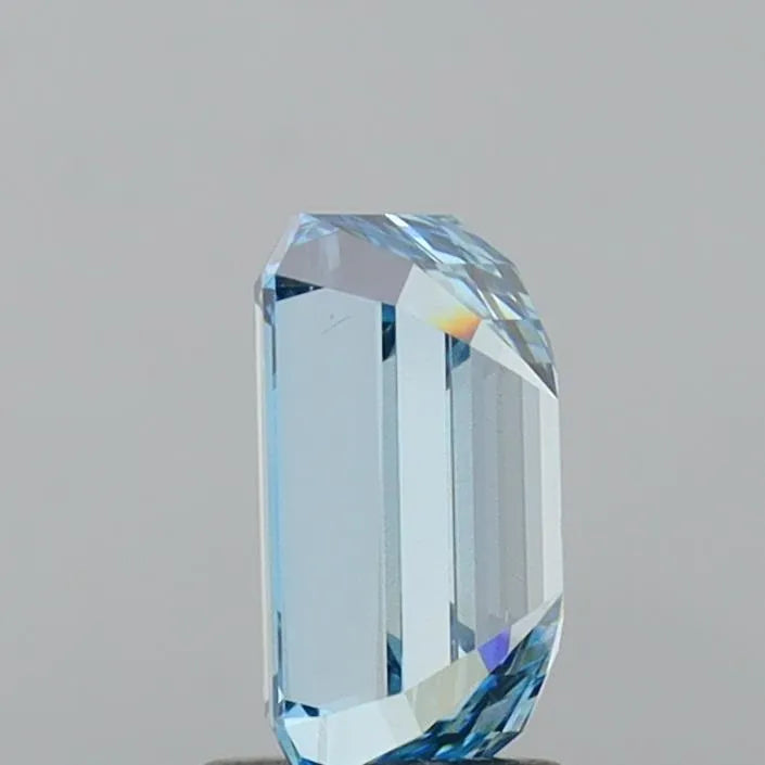 2.02ct Emerald Lab Grown Diamond (Colour Fancy Vivid Blue, Clarity VS1, IGI Certified)