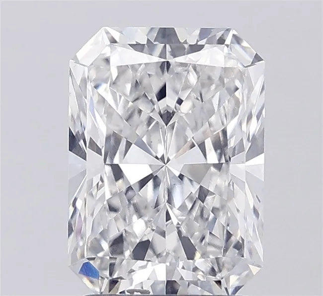 2.05ct Radiant Lab Grown Diamond (Colour E, Clarity VVS2, IGI Certified)