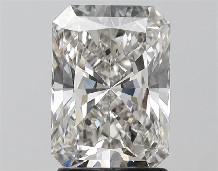 2.06ct Radiant Lab Grown Diamond (Colour H, Clarity VVS2, IGI Certified)