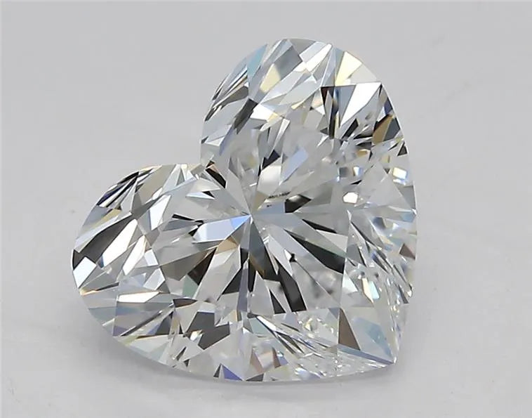 2.07ct Heart Lab Grown Diamond (Colour D, Clarity VVS1, IGI Certified)