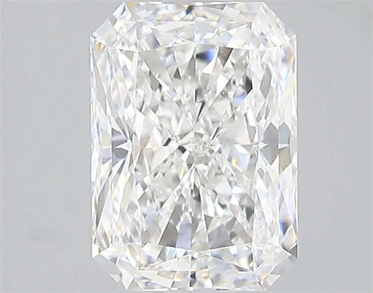2.07ct Radiant Lab Grown Diamond (Colour E, Clarity VVS2, IGI Certified)
