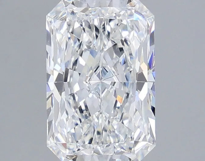 2.10ct Radiant Lab Grown Diamond (Colour D, Clarity VVS2, IGI Certified)