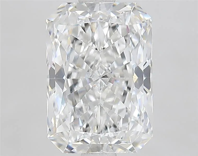 2.10ct Radiant Lab Grown Diamond (Colour E, Clarity VVS1, IGI Certified)