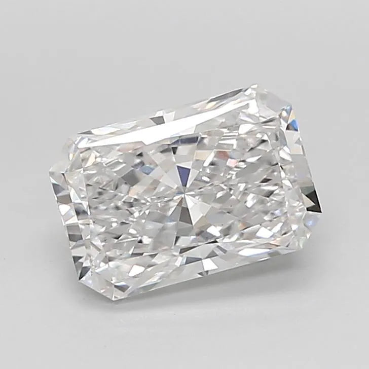 2.10ct Radiant Lab Grown Diamond (Colour E, Clarity VVS2, IGI Certified)