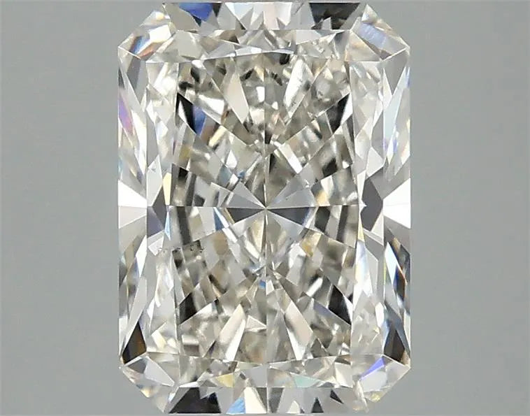 2.10ct Radiant Lab Grown Diamond (Colour G, Clarity VS1, IGI Certified)