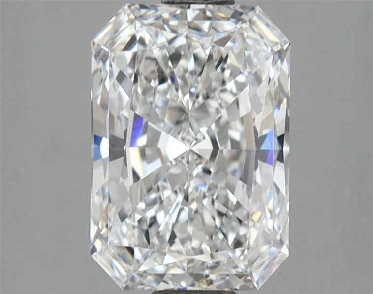 2.11ct Radiant Lab Grown Diamond (Colour E, Clarity VVS1, IGI Certified)