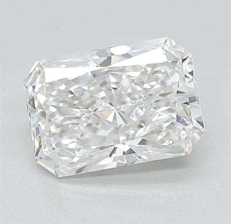 2.13ct Radiant Lab Grown Diamond (Colour D, Clarity VVS2, Cut EX, IGI Certified)