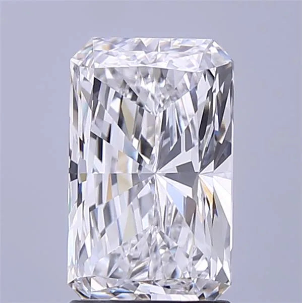 2.13ct Radiant Lab Grown Diamond (Colour D, Clarity VVS2, IGI Certified)