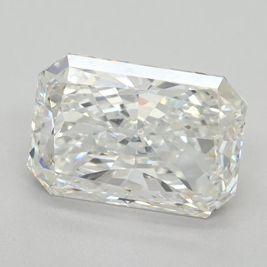2.13ct Radiant Lab Grown Diamond (Colour E, Clarity VVS2, IGI Certified)