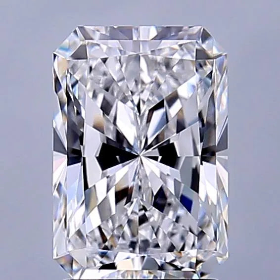2.15ct Radiant Lab Grown Diamond (Colour D, Clarity VVS1, IGI Certified)