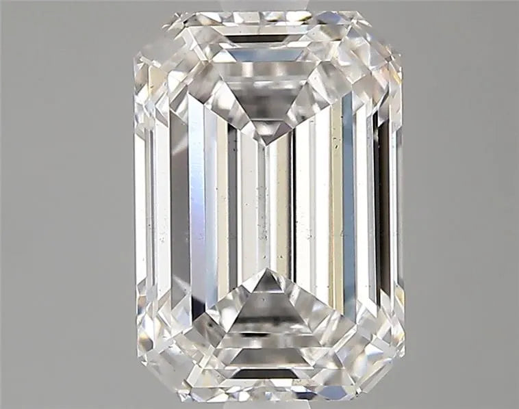 2.16ct Emerald Lab Grown Diamond (Colour G, Clarity SI1, IGI Certified)
