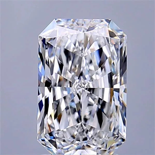 2.20ct Radiant Lab Grown Diamond (Colour D, Clarity VVS2, IGI Certified)